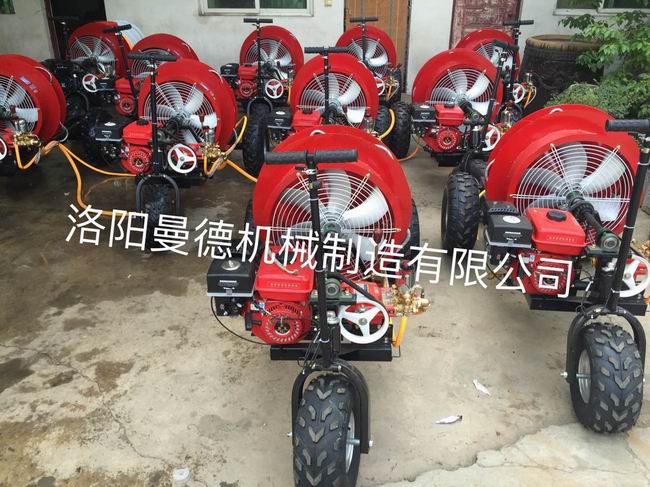 自(zi)走(zou)式風送(song)打藥(yao)機(ji)